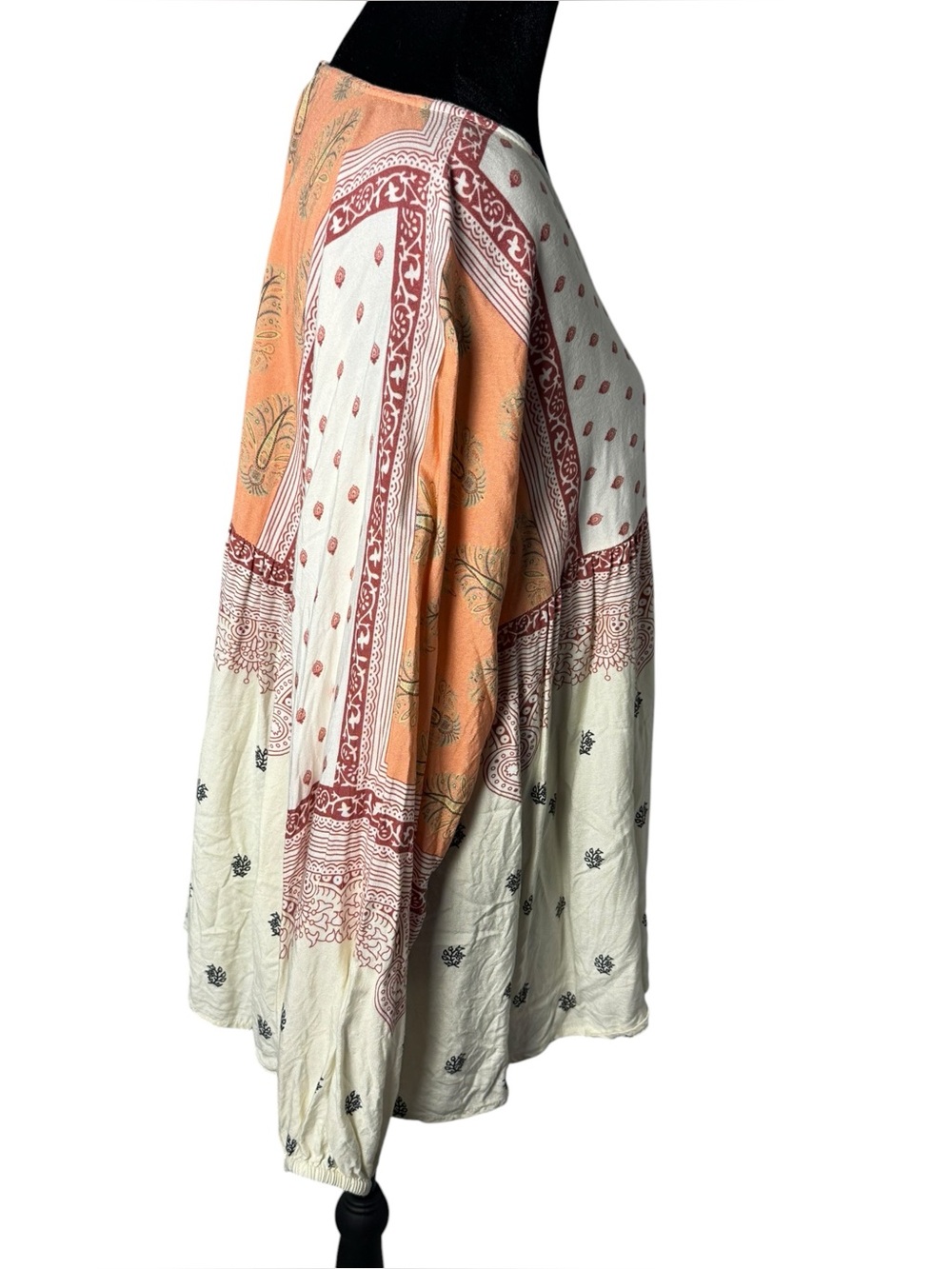 Sundance Patterned Rayon Tunic Top Keyhole Back M - Picture 3 of 10